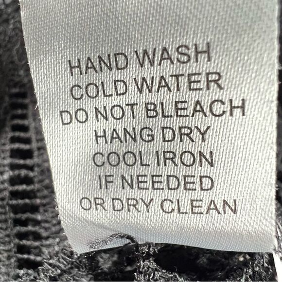 Honey & T Black Crochet High Collar Bell Sleeve Whimsy Goth Boho Blouse Top SZ L - Picture 14 of 15